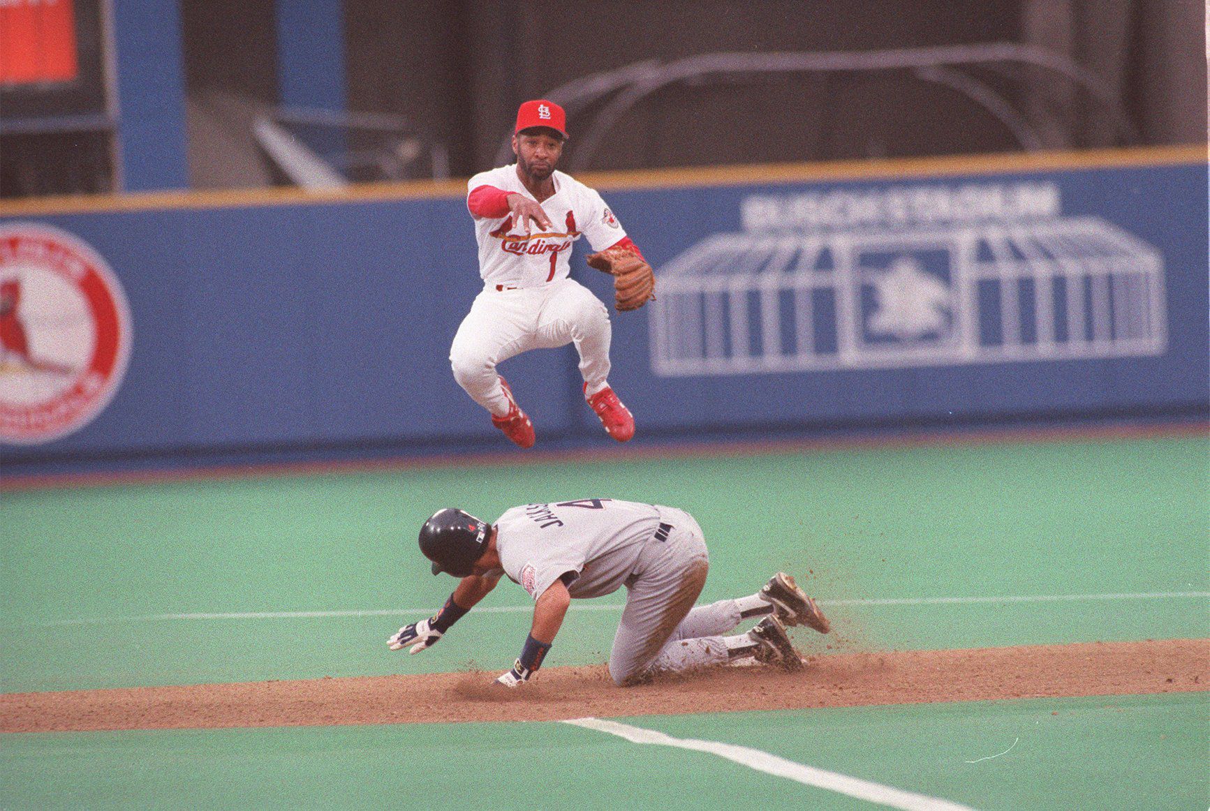 Ozzie airborne